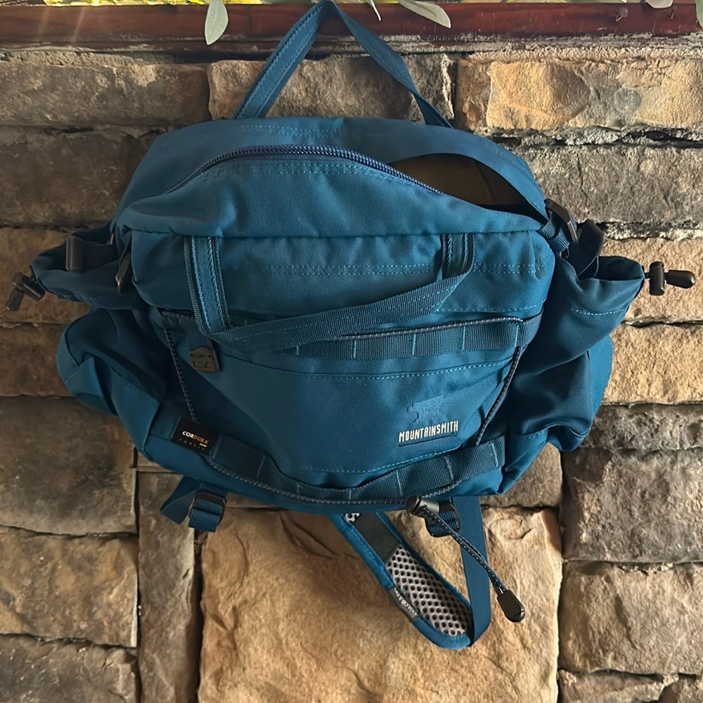 Mountain Smith Day Pack. Blue